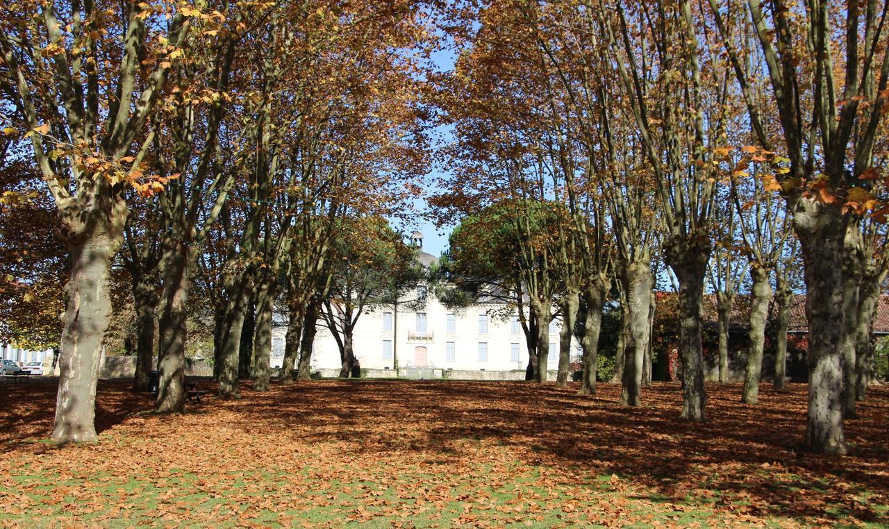 Les Chambres D'Eugenie Poyanne Luaran gambar