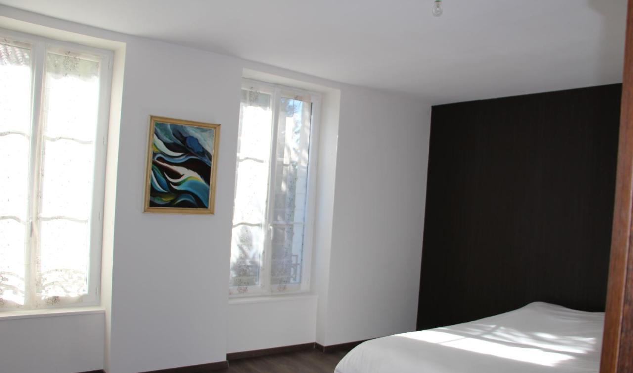 Les Chambres D'Eugenie Poyanne Luaran gambar